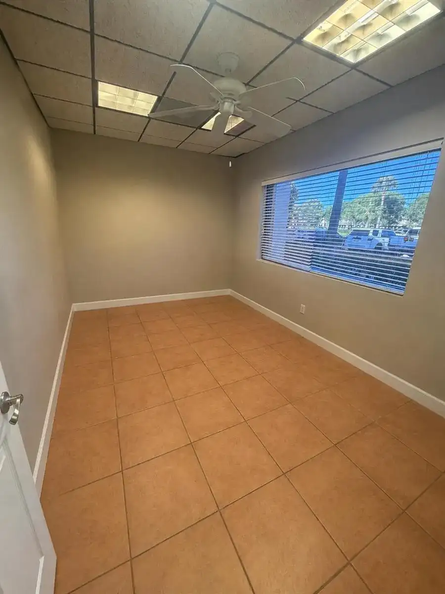 2646 SE Willoughby Boulevard, Stuart FL 34994 photo 5