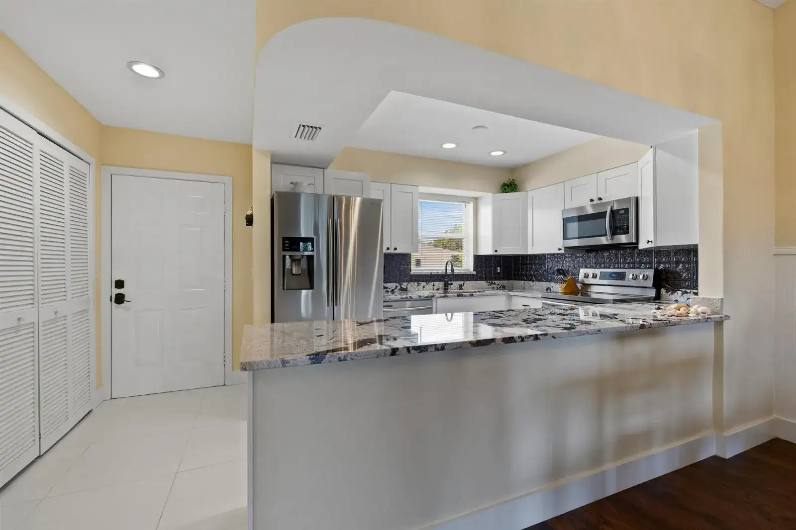 2950 SE Ocean Boulevard # 6, Stuart FL 34996 photo 3