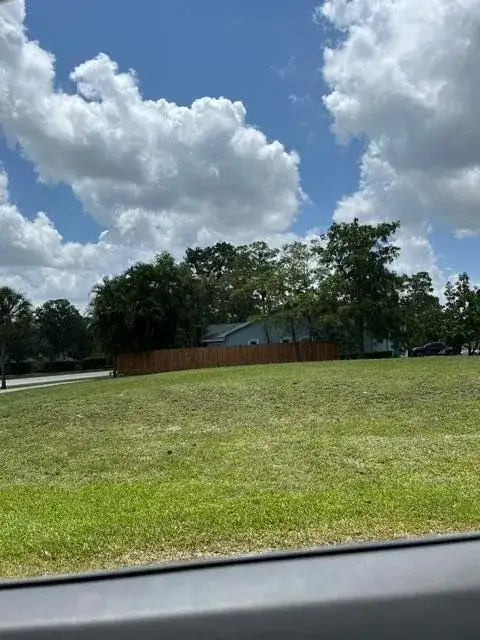 1094 Primrose Lane, Wellington FL 33414 photo 3