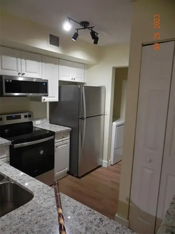 577 SW 111th Lane # 204, Pembroke Pines FL 33025 photo 4