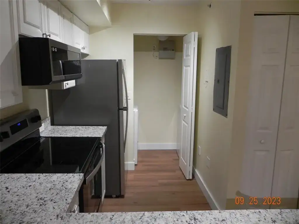577 SW 111th Lane # 204, Pembroke Pines FL 33025 photo 5