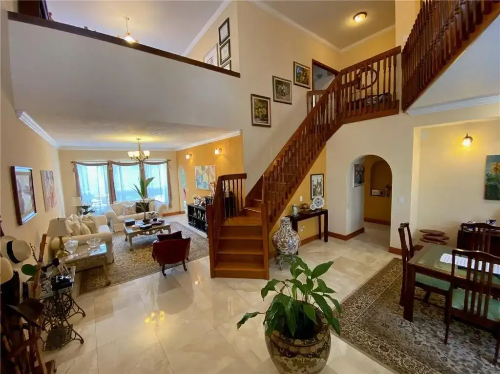10747 NW 70th Terrace, Doral FL 33178 photo 5
