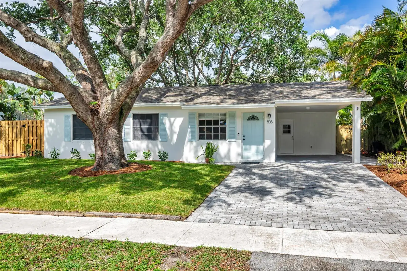 808 Iroquois Street, Jupiter FL 33458 photo 2
