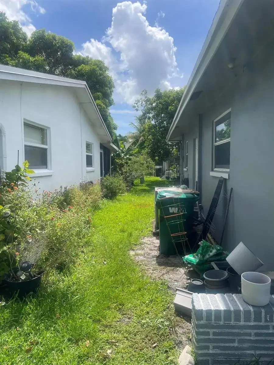 5706 NW 68th Terrace, Tamarac FL 33321 photo 5