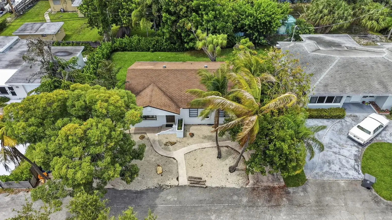 1875 Ridge Road, Juno Beach FL 33408 photo 2