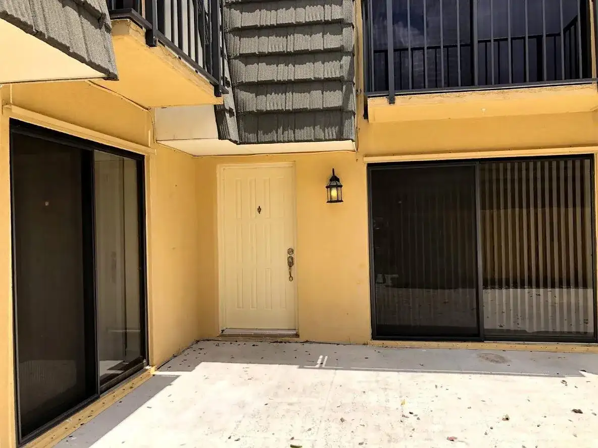 910 9th Way, West Palm Beach FL 33407 photo 3