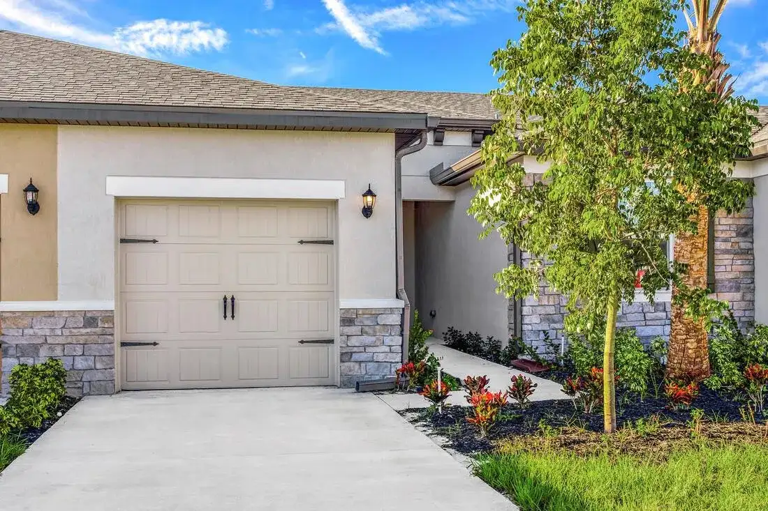 5403 Gladness Court, Fort Pierce FL 34947 photo 2