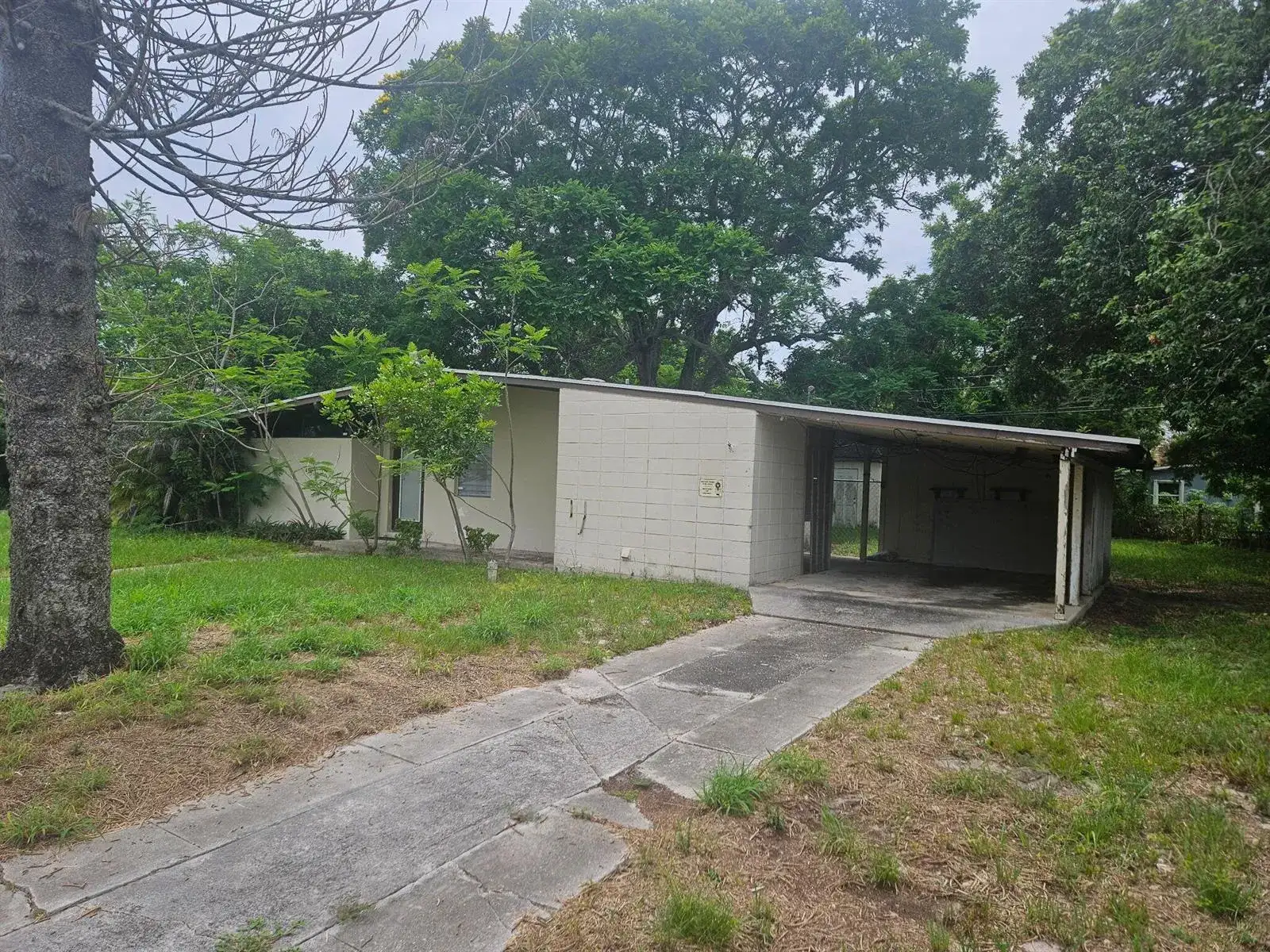 174 SE Celestia Court, Port St. Lucie FL 34983 photo 2