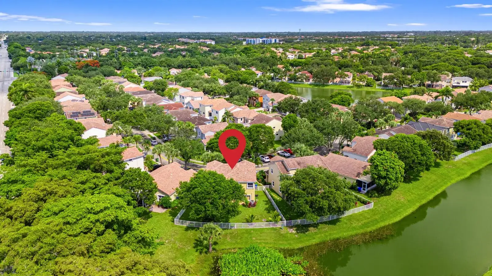 1753 NW 74th Way, Pembroke Pines FL 33024 photo 2