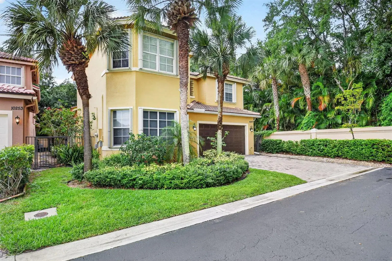10247 Isle Wynd Court, Boynton Beach FL 33437 photo 2