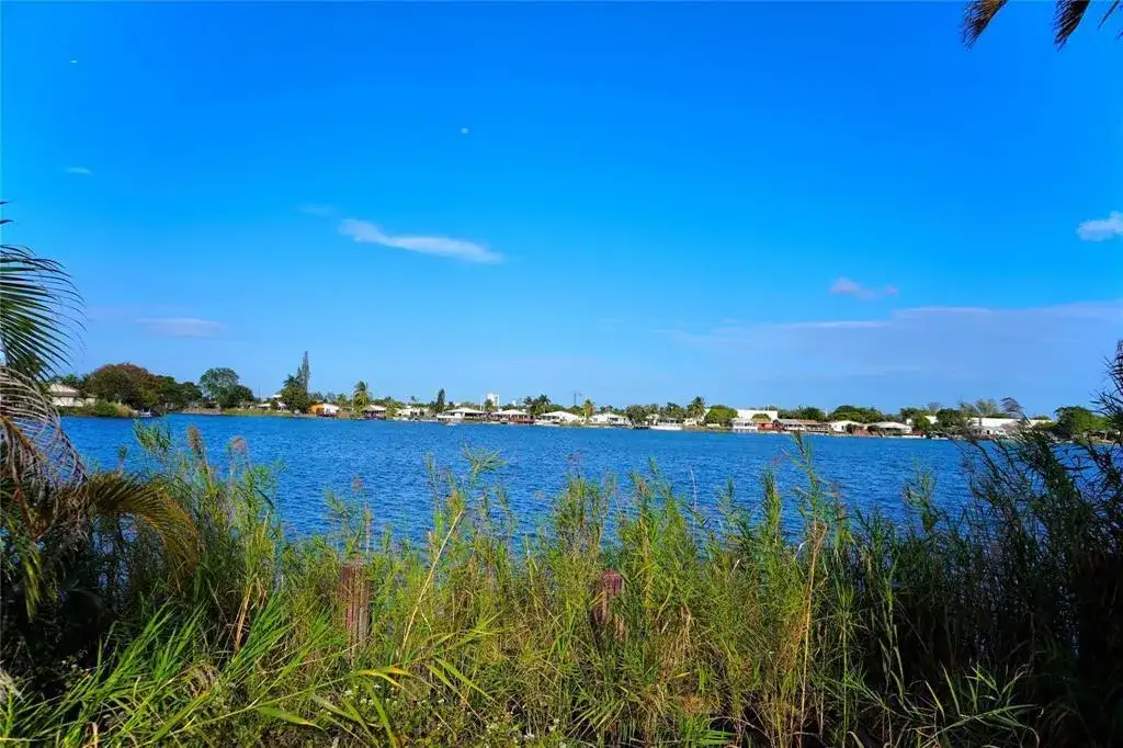 5600 N Park, Dania Beach FL 33312 photo 2