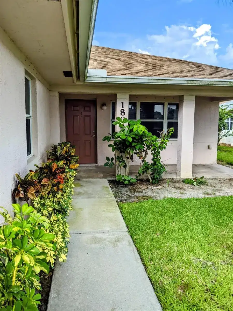 1804 Blue Heron Lane # C, Fort Pierce FL 34982 photo 2