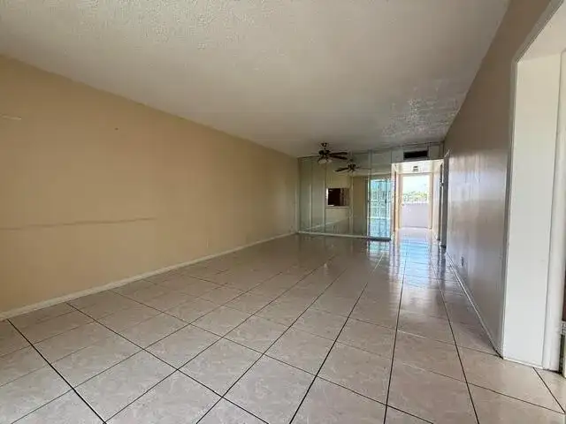 6005 Del Lago Circle # 305, Sunrise FL 33313 photo 2