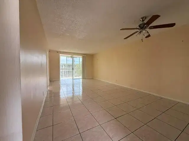 6005 Del Lago Circle # 305, Sunrise FL 33313 photo 3