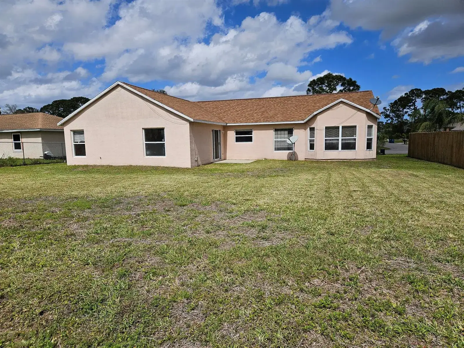 570 Ontario Street NW, Palm Bay FL 32907 photo 4