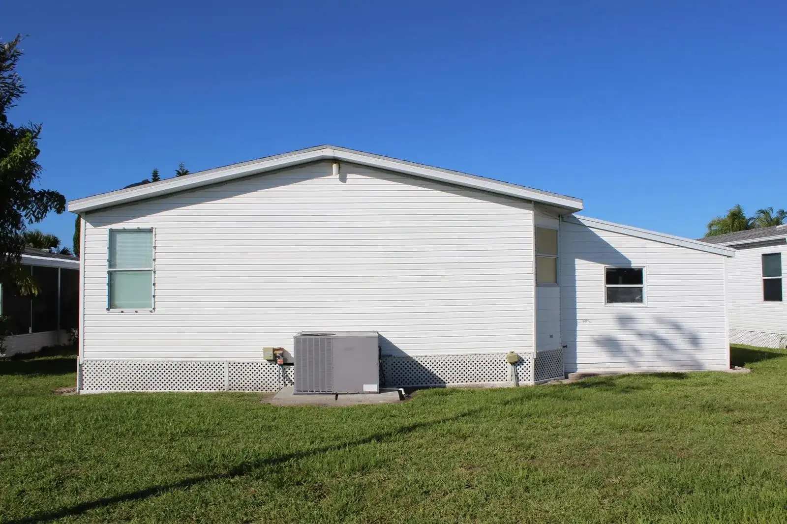 6731 Sinsonte Court, Fort Pierce FL 34951 photo 5