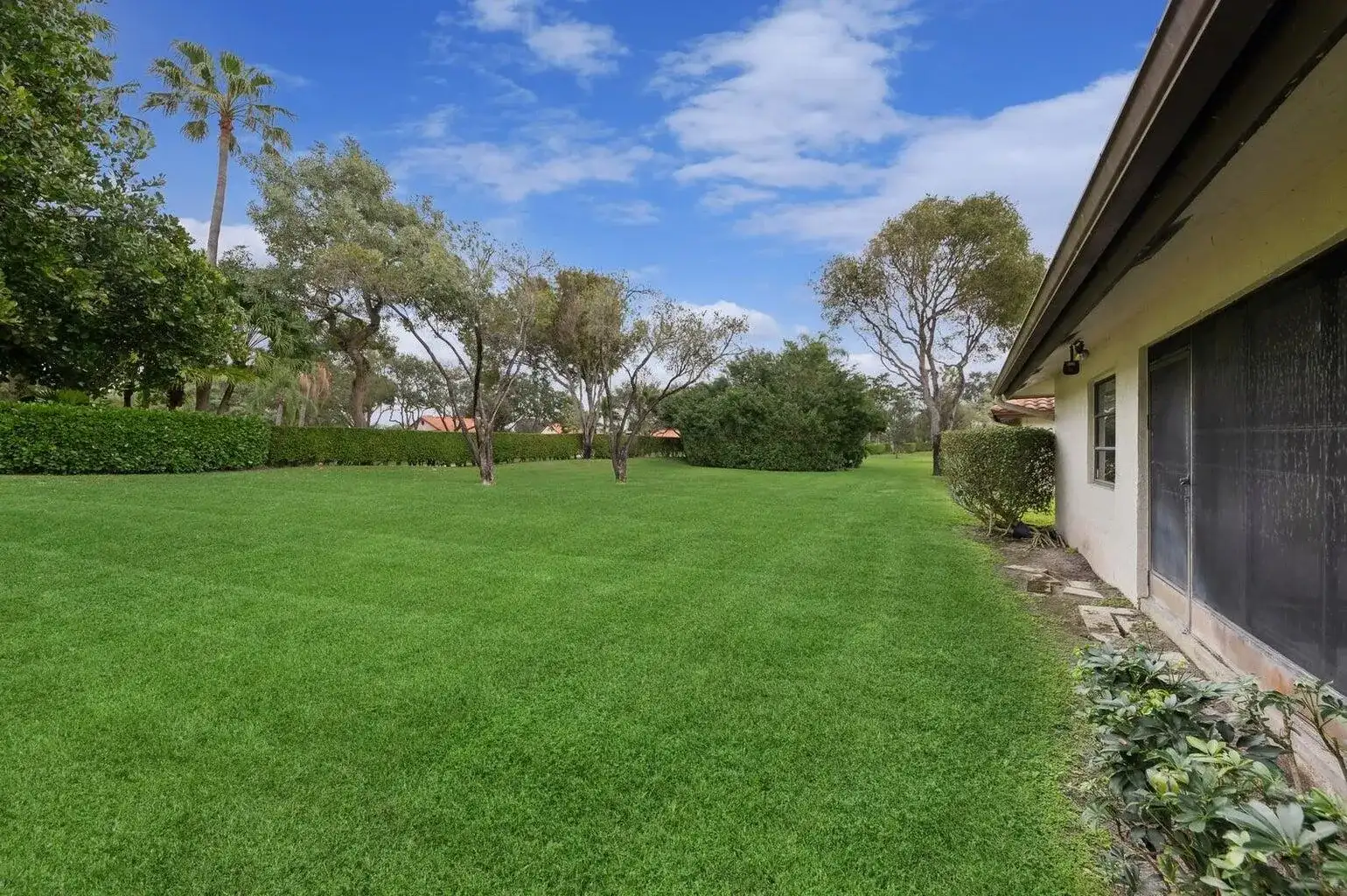 6410 Royal Manor Circle, Delray Beach FL 33484 photo 3