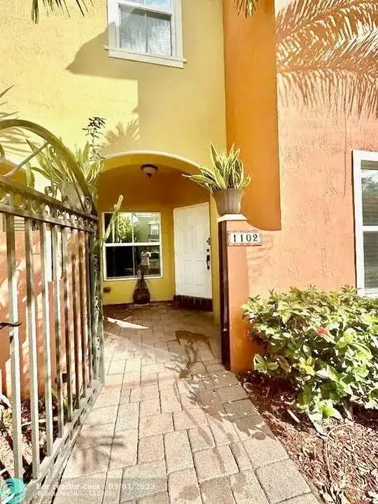 2851 W Prospect Road # 1102, Tamarac FL 33309 photo 2