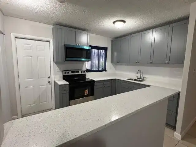 322 SW 2nd Street # 3, Pompano Beach FL 33060 photo 3