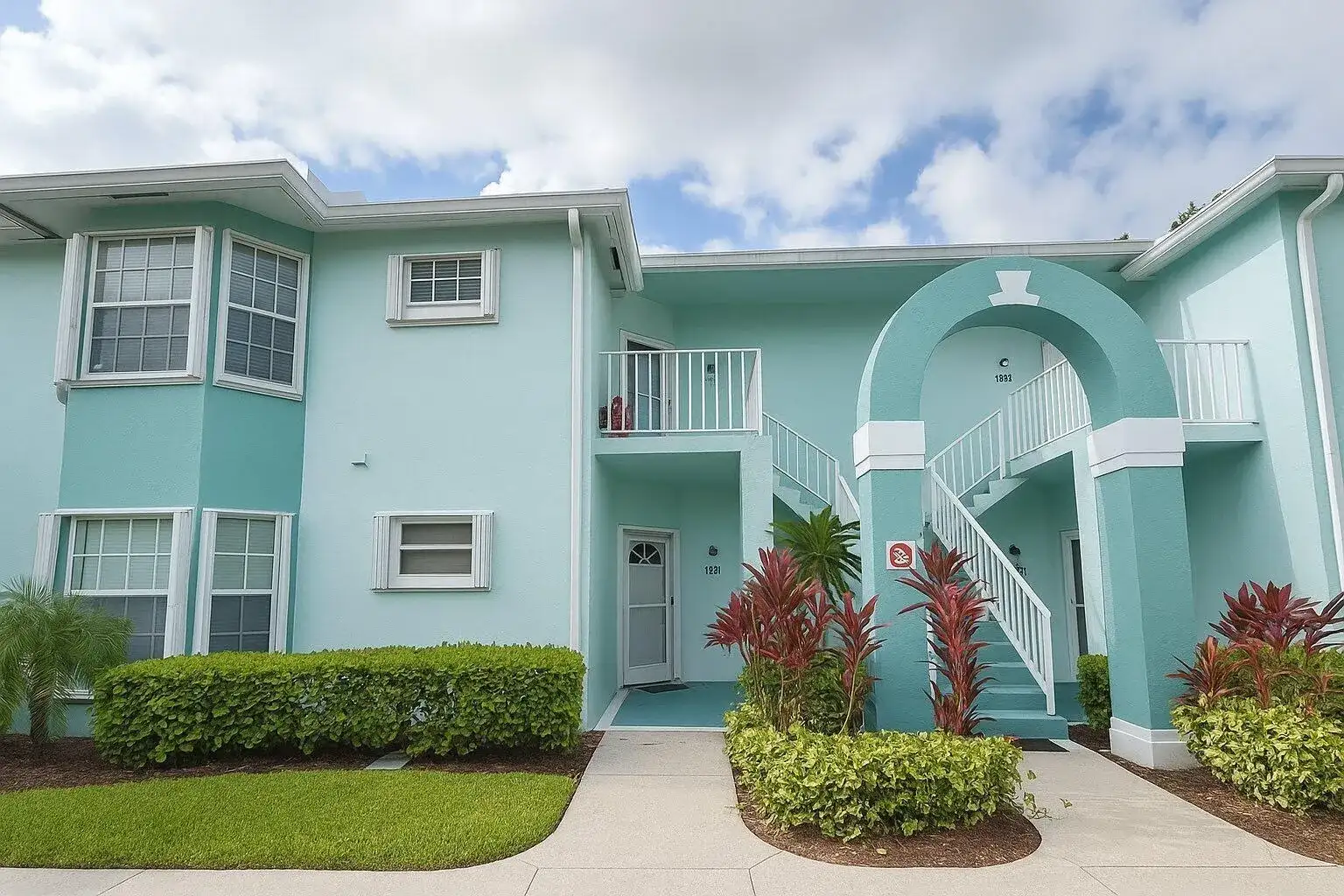 1106 Swan Lake Circle, Port St. Lucie FL 34986 photo 2