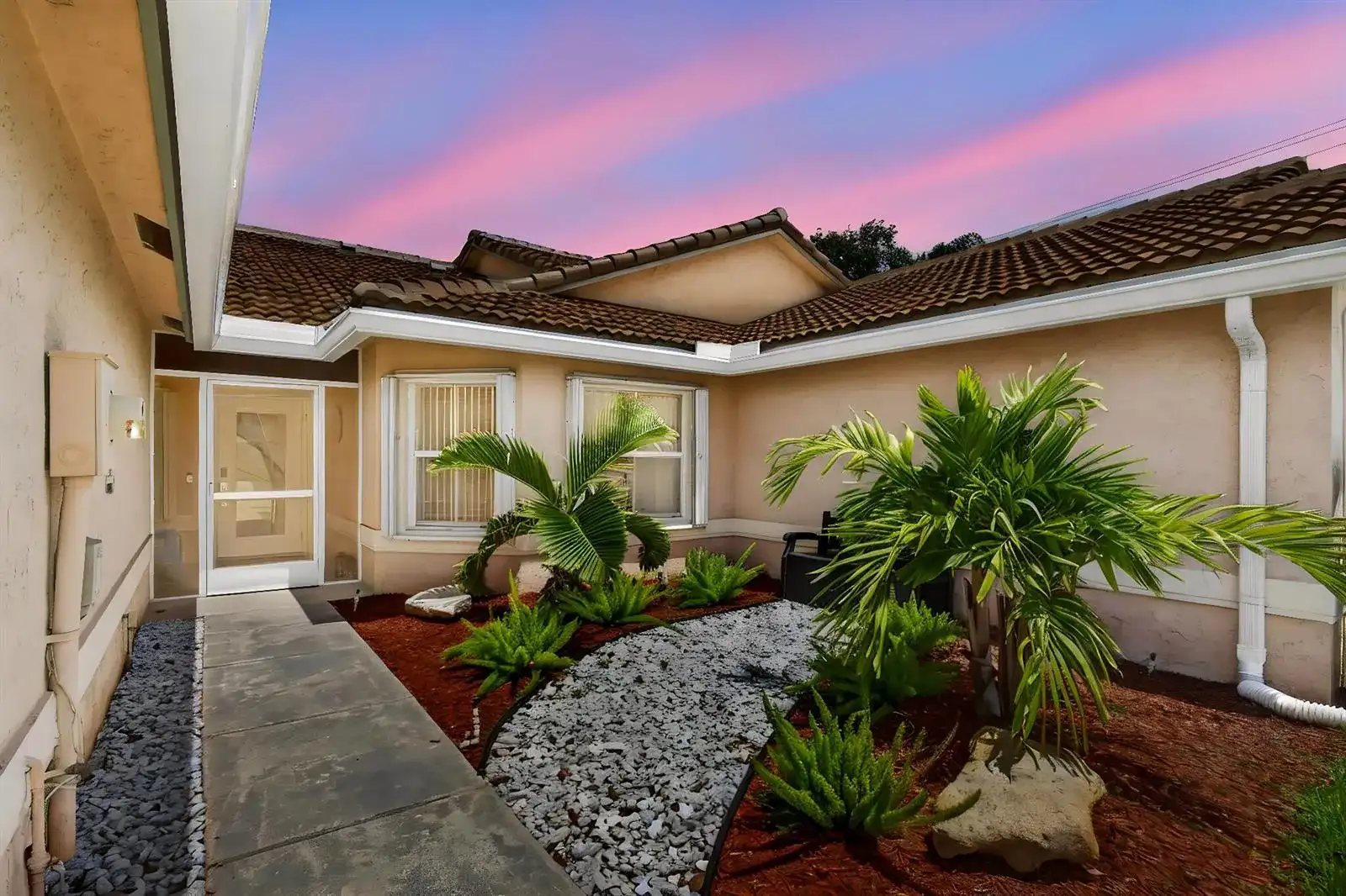 10469 Pelican Drive, Wellington FL 33414 photo 2