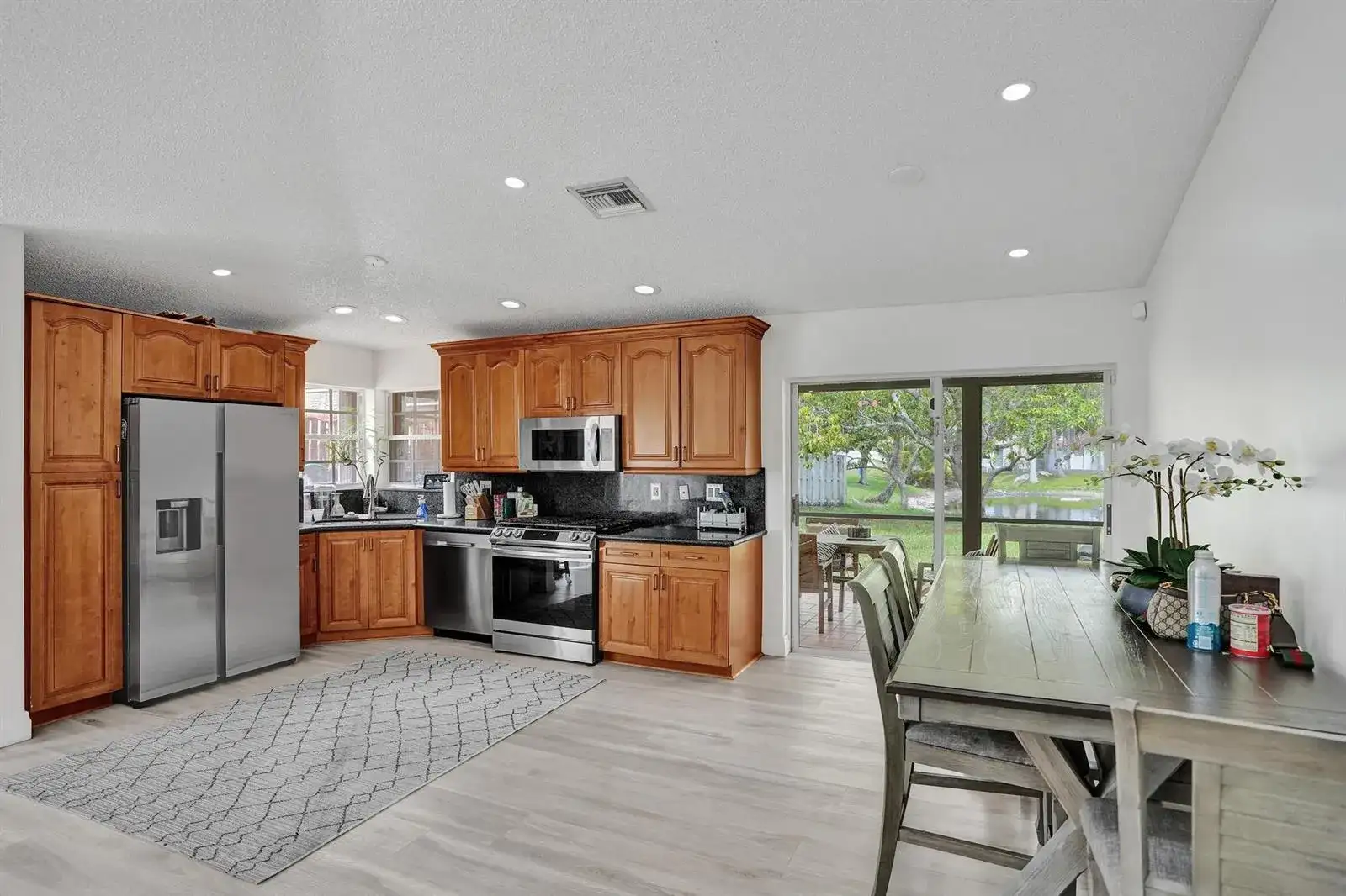 13525 NW 5th Court, Plantation FL 33325 photo 4