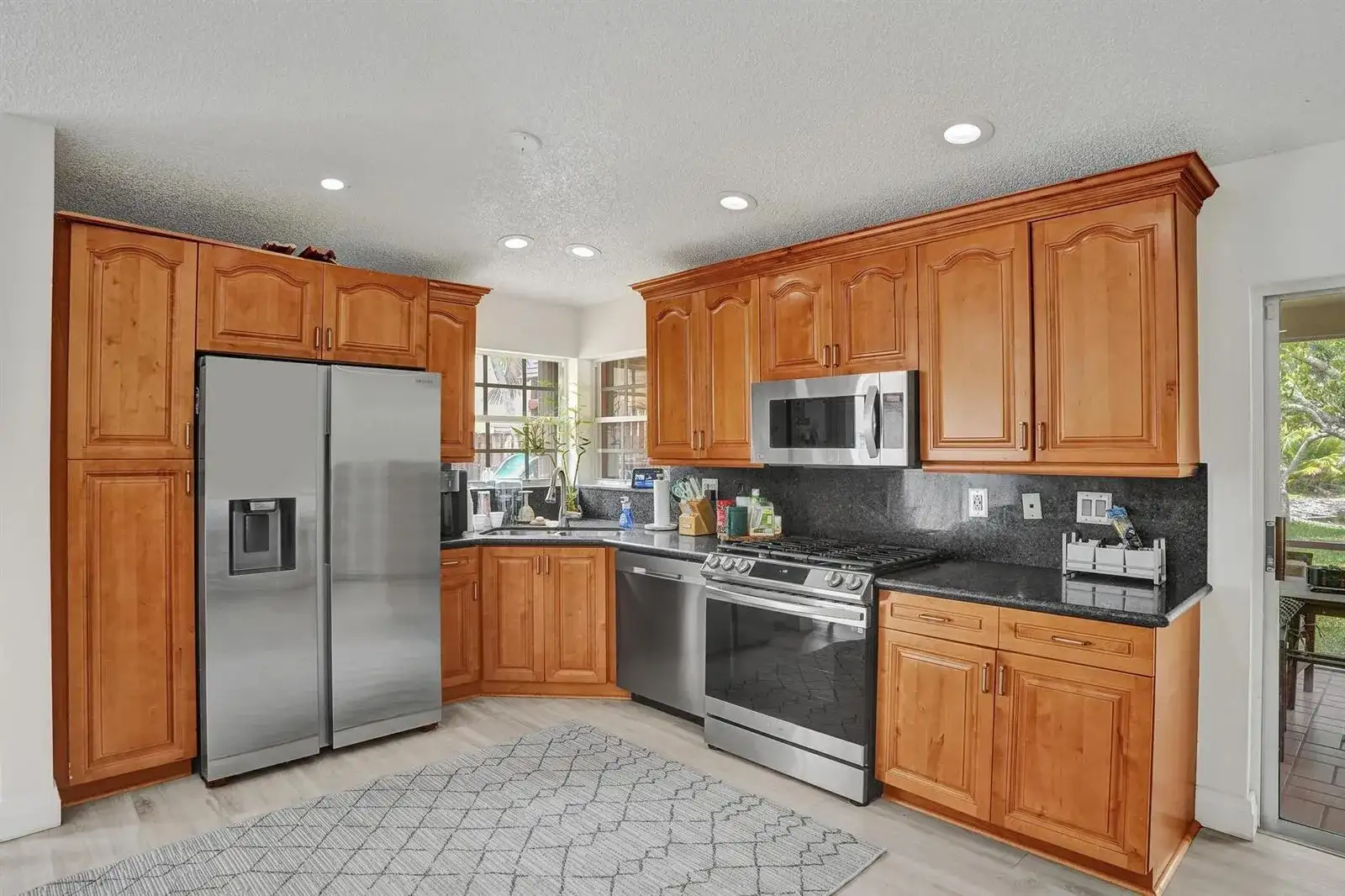 13525 NW 5th Court, Plantation FL 33325 photo 5