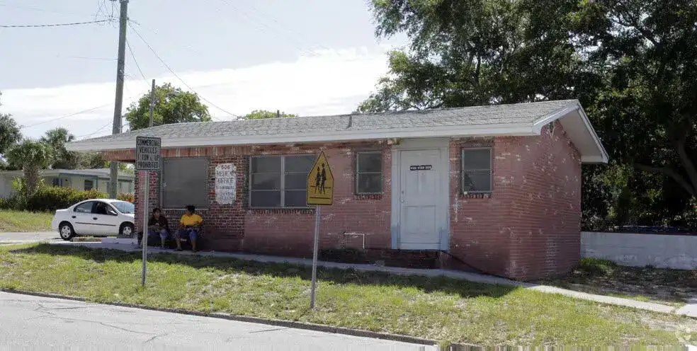 506 N 7th N, Fort Pierce FL 34950 photo 2