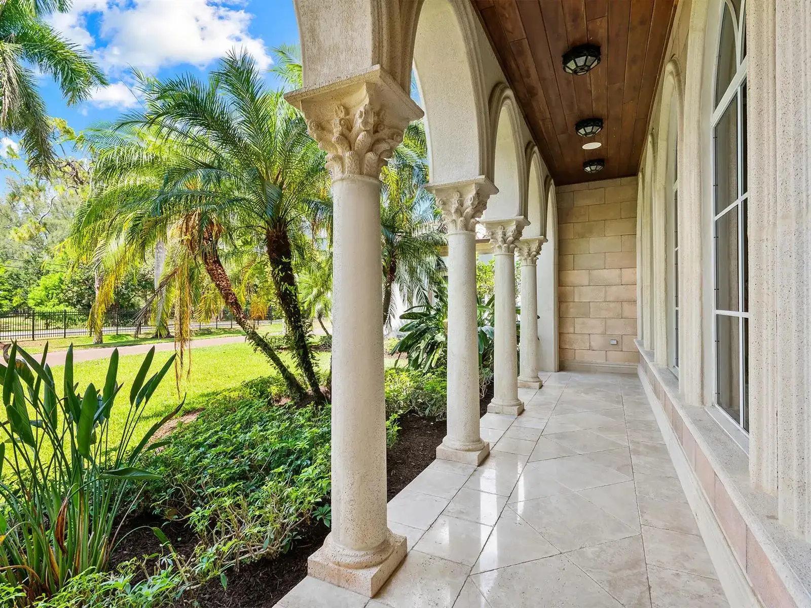 8800 NW 68th Court, Parkland FL 33067 photo 4