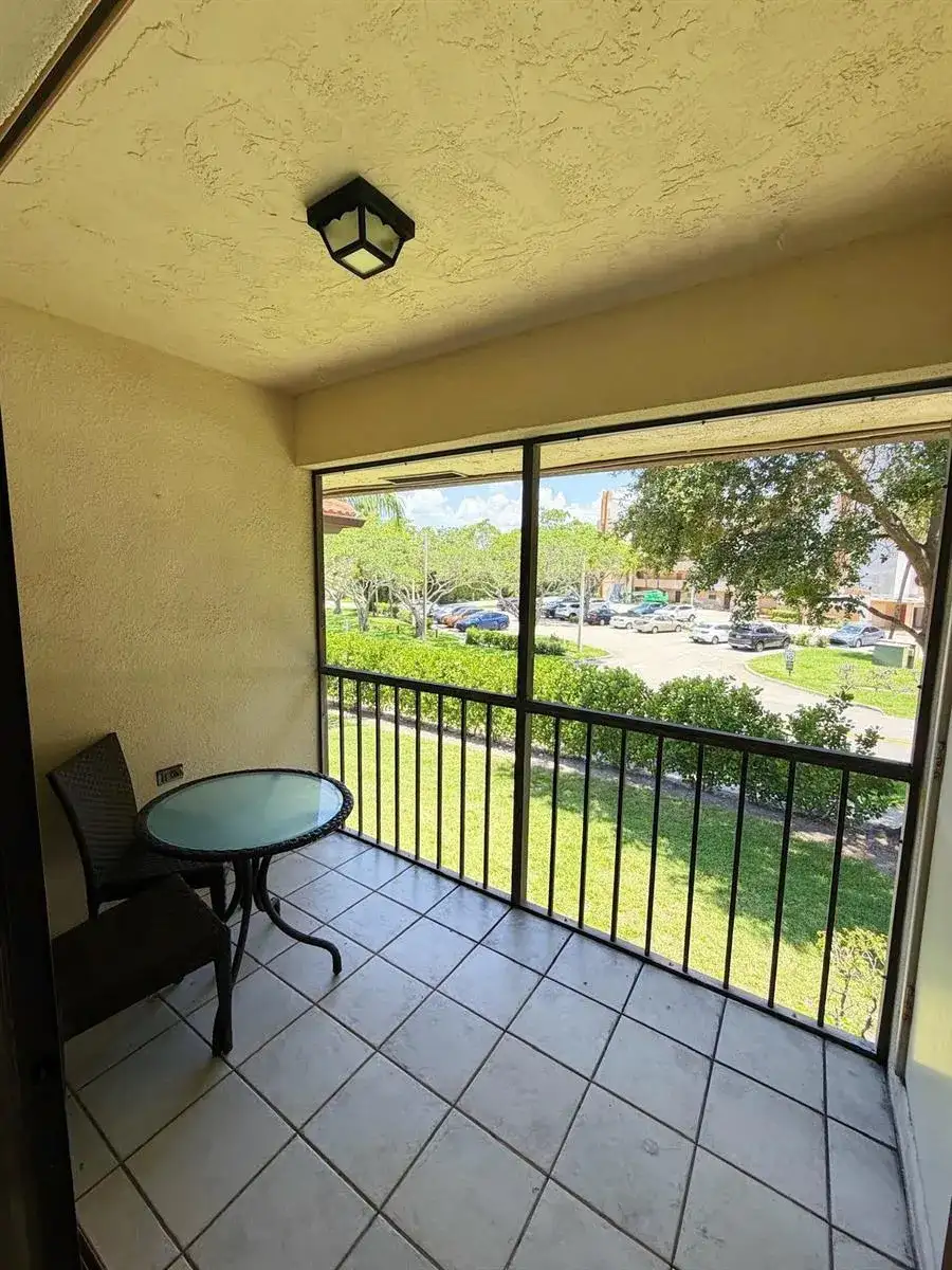 351 Club Circle # 208, Boca Raton FL 33487 photo 3