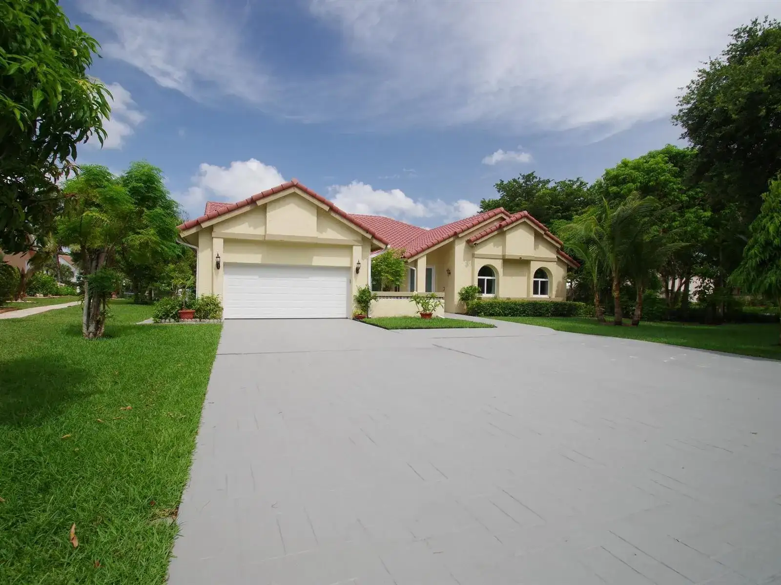 6300 NW 60th Way, Parkland FL 33067 photo 3