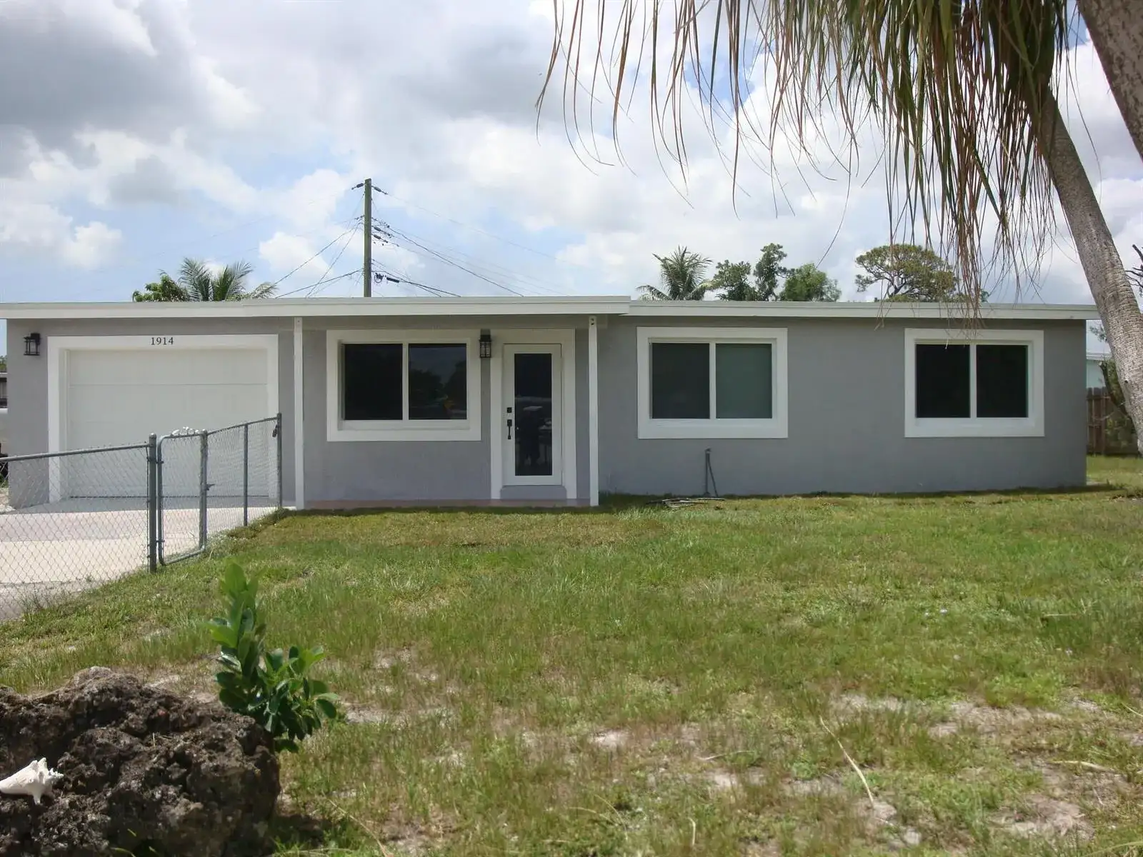 1914 Kudza Road, West Palm Beach FL 33415 photo 2