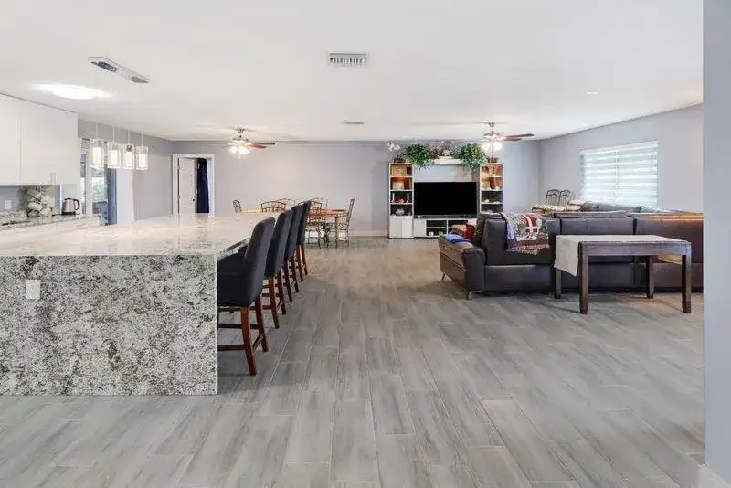 615 NE 15th Place, Boynton Beach FL 33435 photo 5