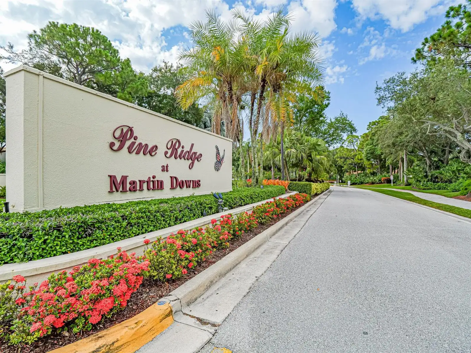 1605 SW Silver Pine Way, Palm City FL 34990 photo 2