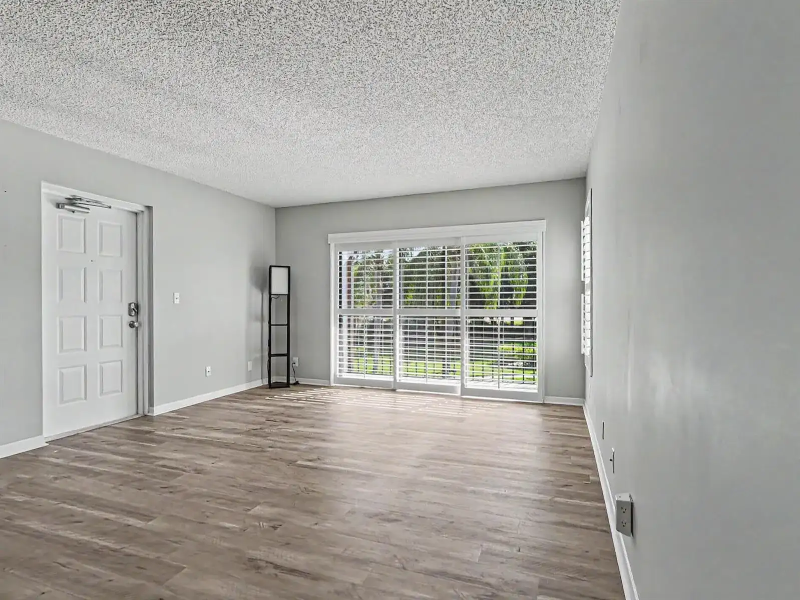 1605 SW Silver Pine Way, Palm City FL 34990 photo 4