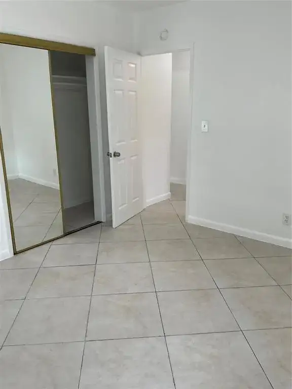 1647 NE 12th Street, Fort Lauderdale FL 33304 photo 5
