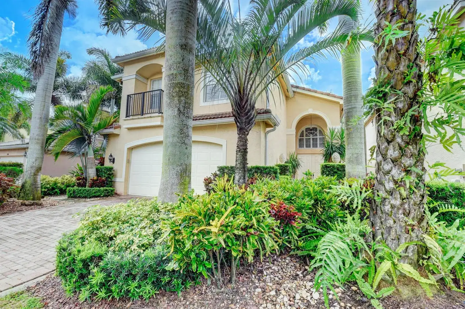 8957 Sandy Crest Lane, Boynton Beach FL 33473 photo 2
