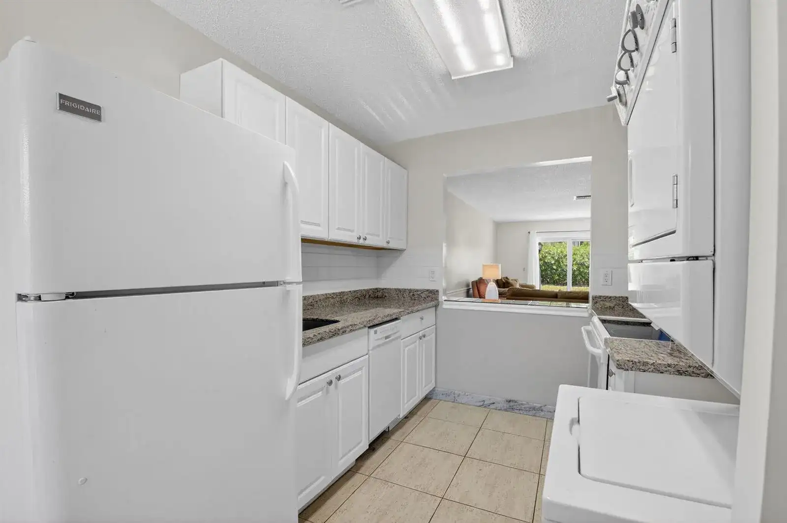 13984 Vía Flora # B, Delray Beach FL 33484 photo 4