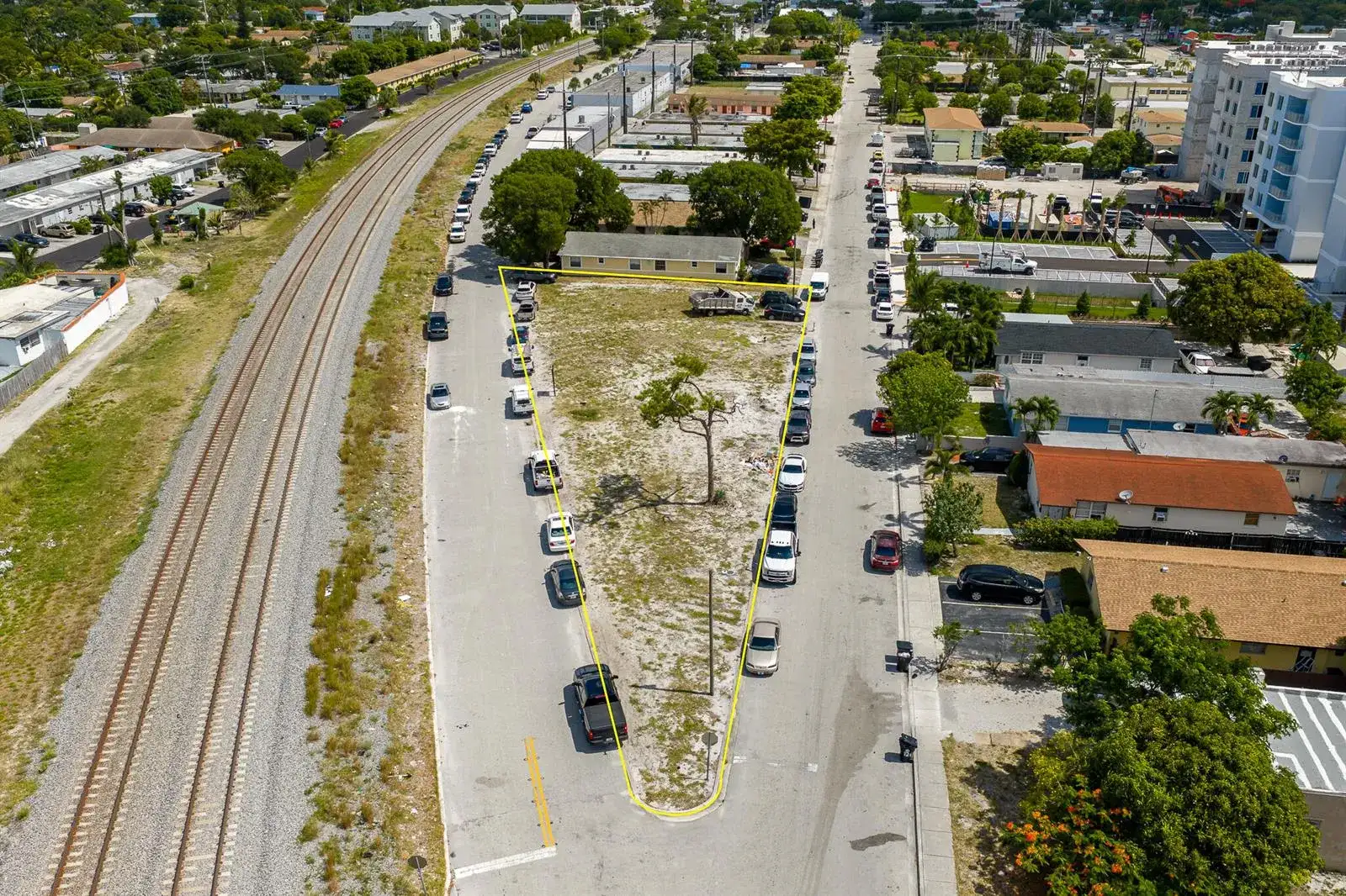 901 S H Street, FL 33460 photo 3