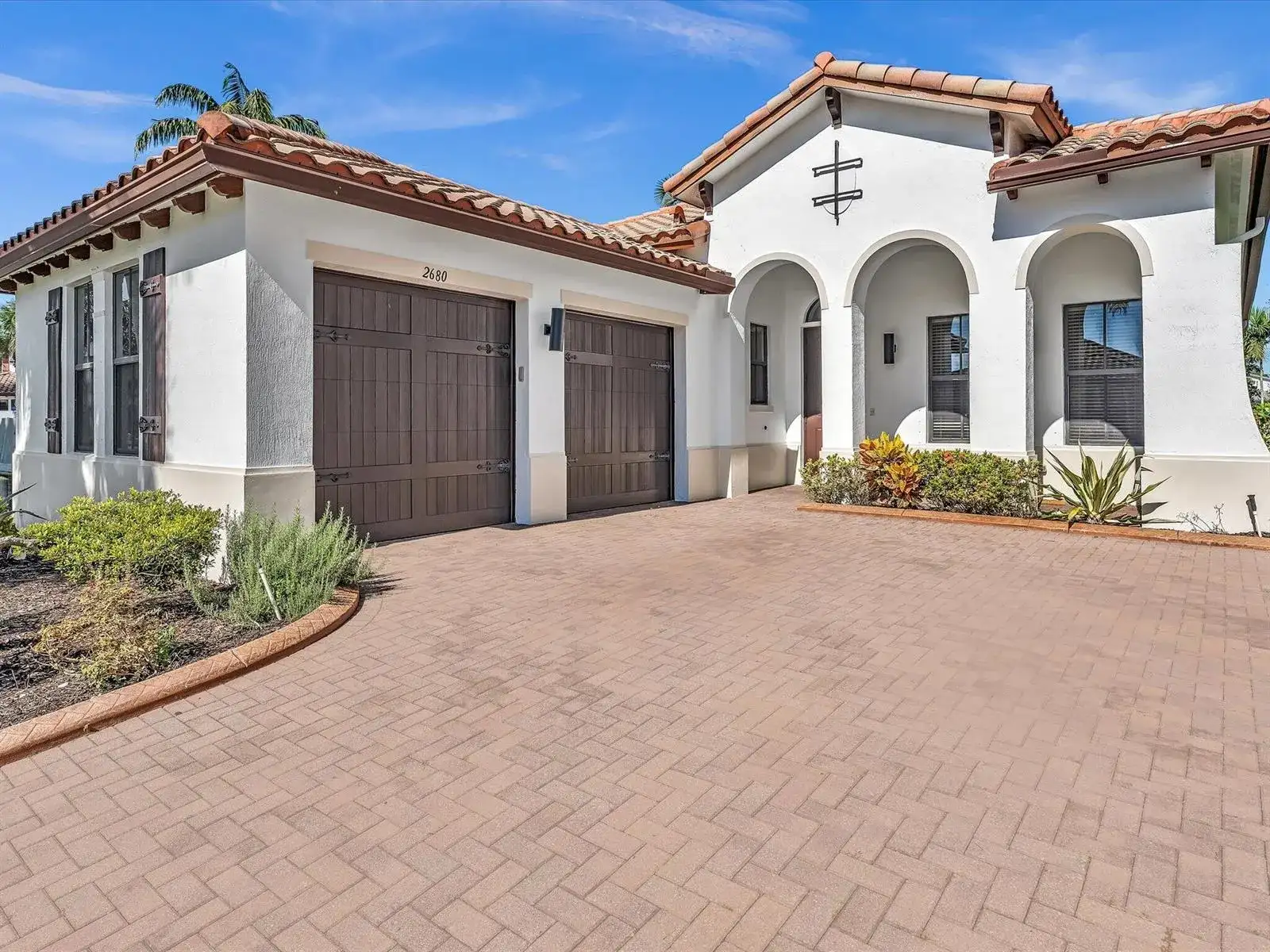 2680 NW 84th Way, Pembroke Pines FL 33024 photo 2