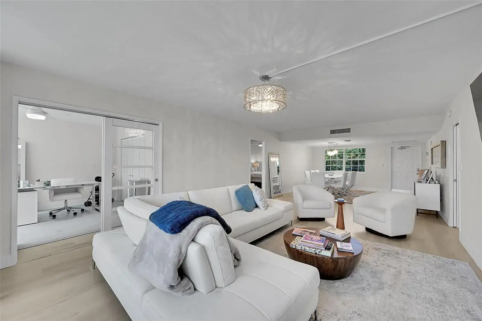 555 Oaks Lane # 311, Pompano Beach FL 33069 photo 2