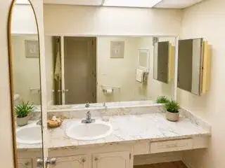 108 Greenbrier C, West Palm Beach FL 33417 photo 5
