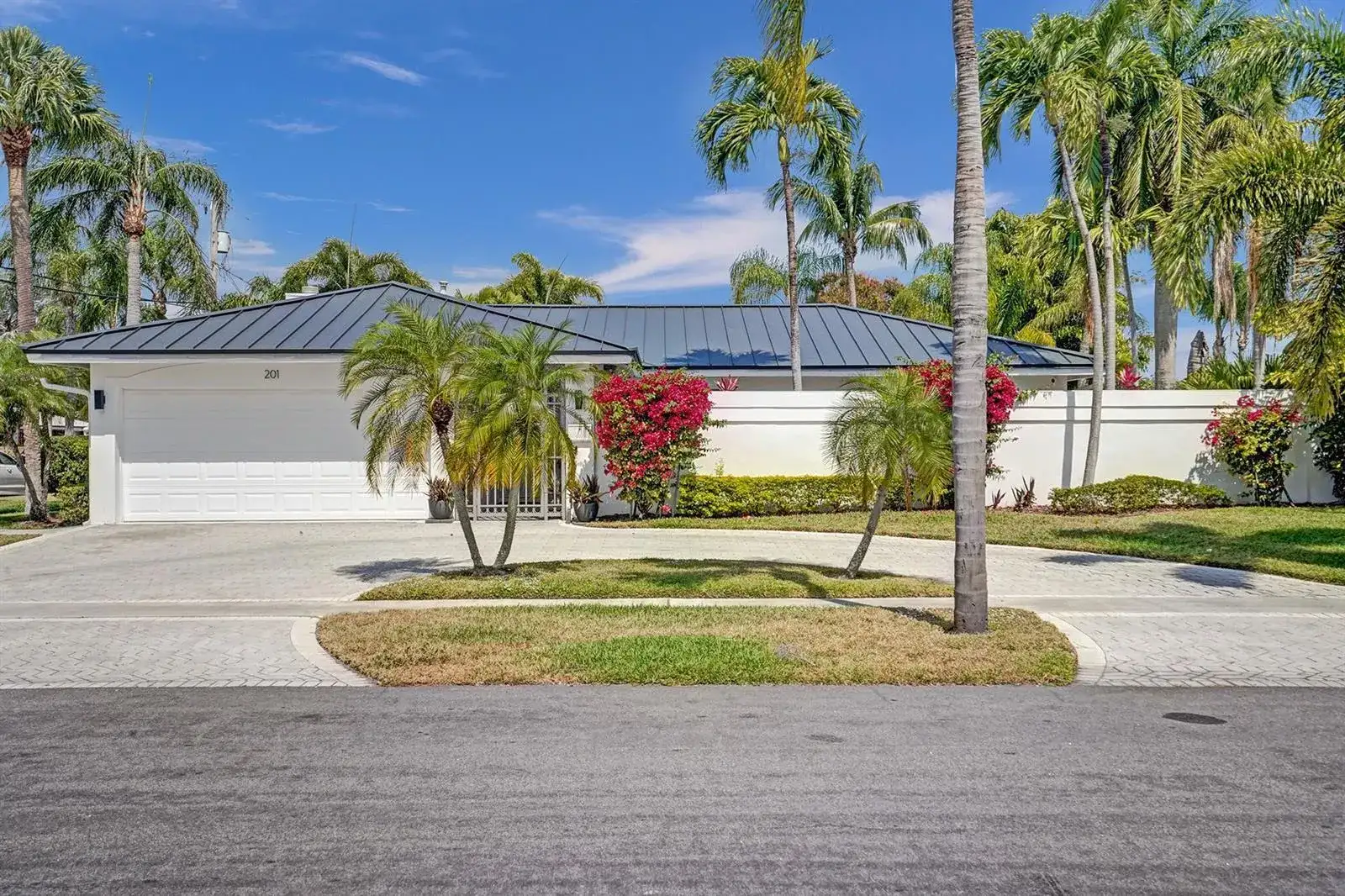 201 SE 11th Street, Pompano Beach FL 33060 photo 2