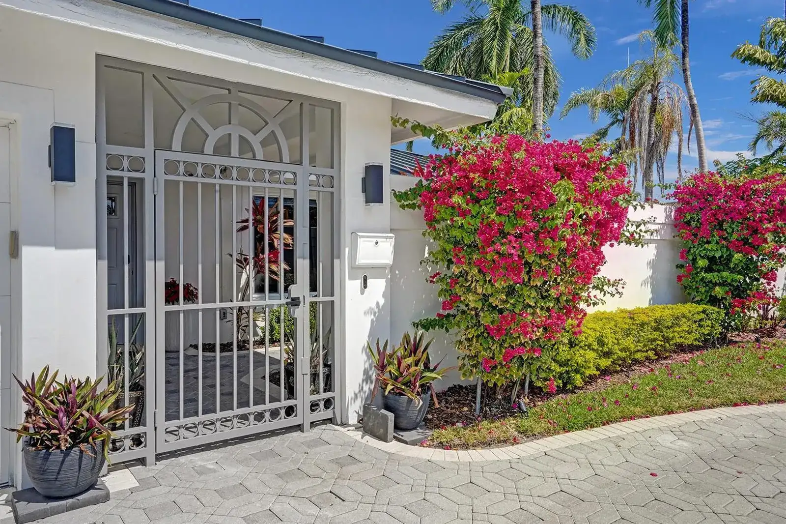 201 SE 11th Street, Pompano Beach FL 33060 photo 4