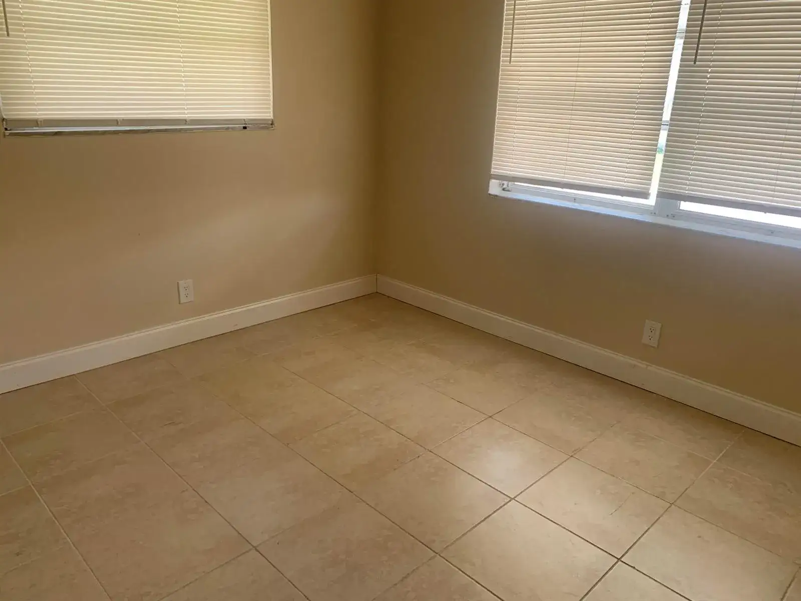 1873 NW 46th Street, Tamarac FL 33309 photo 3