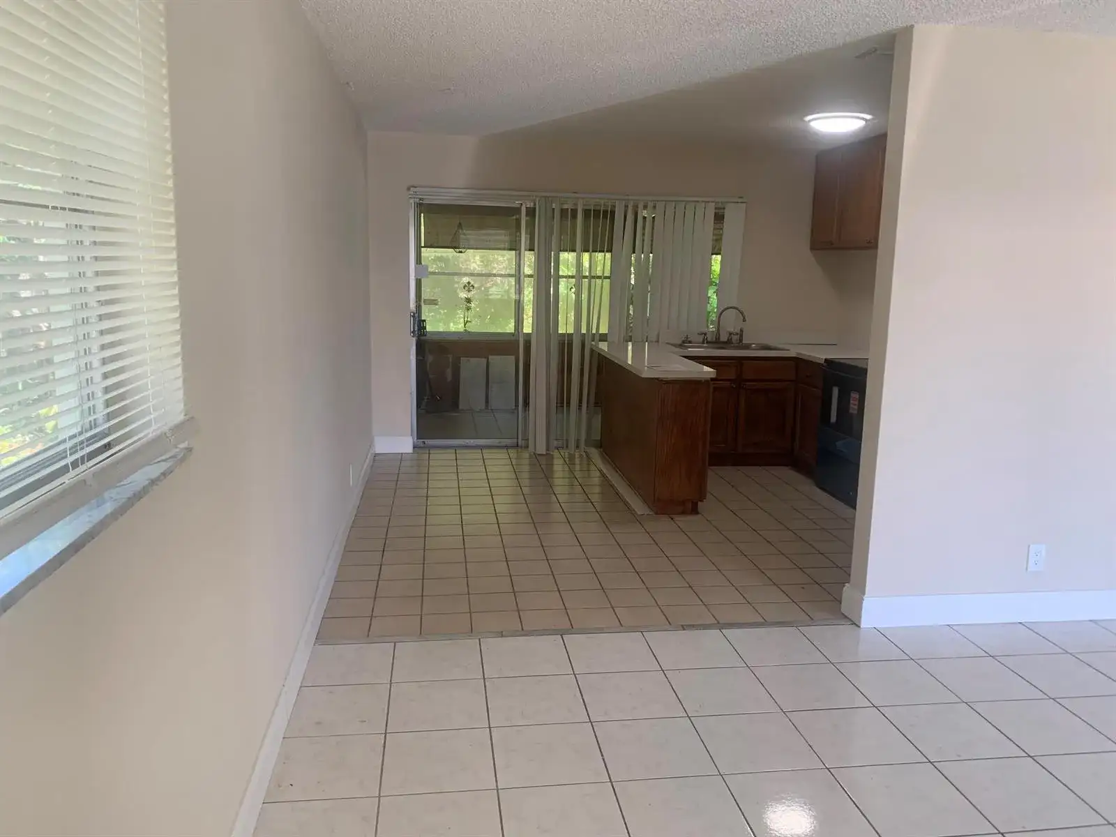 1873 NW 46th Street, Tamarac FL 33309 photo 5