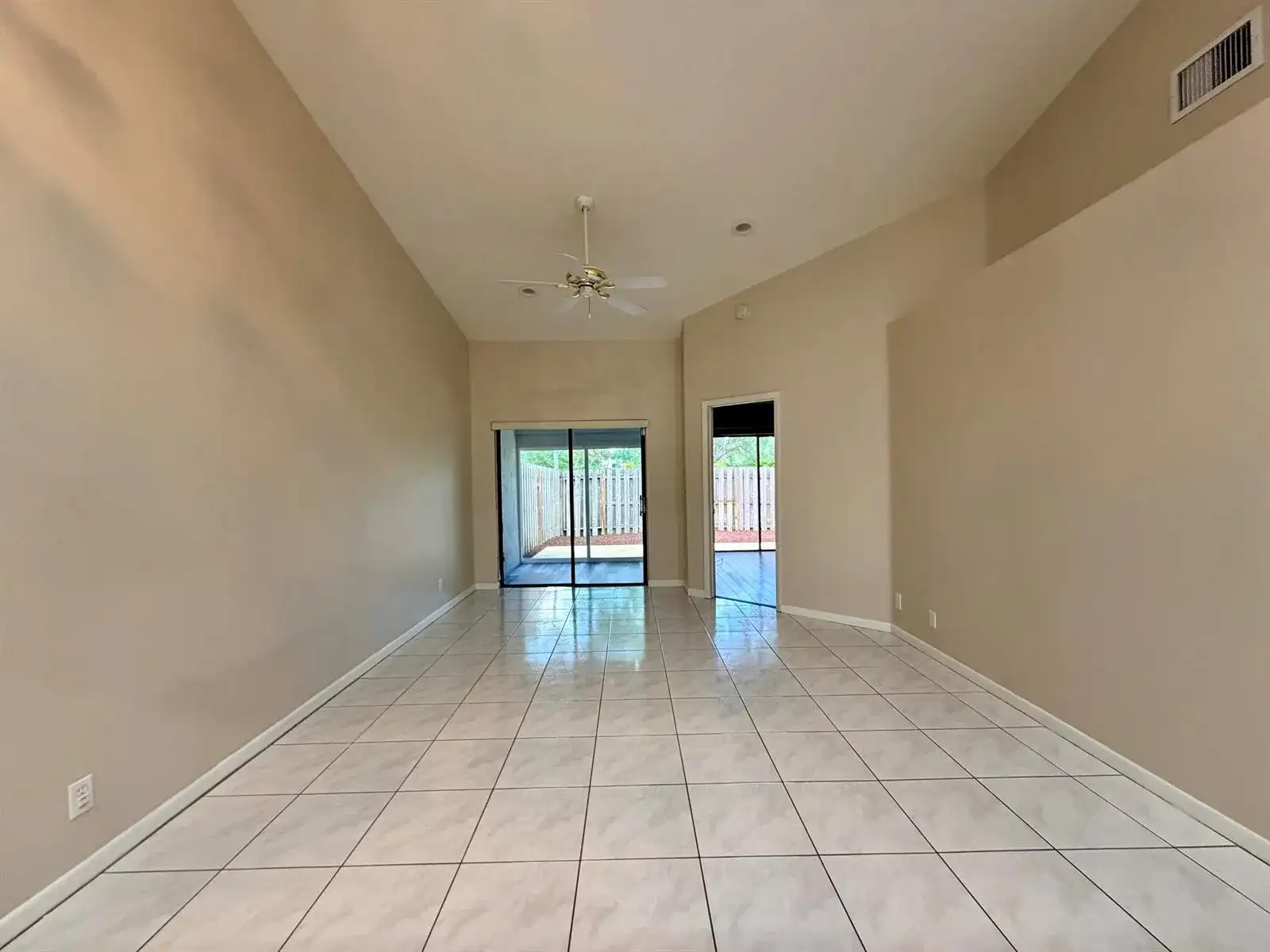 11137 NW 38th Place, Sunrise FL 33351 photo 5