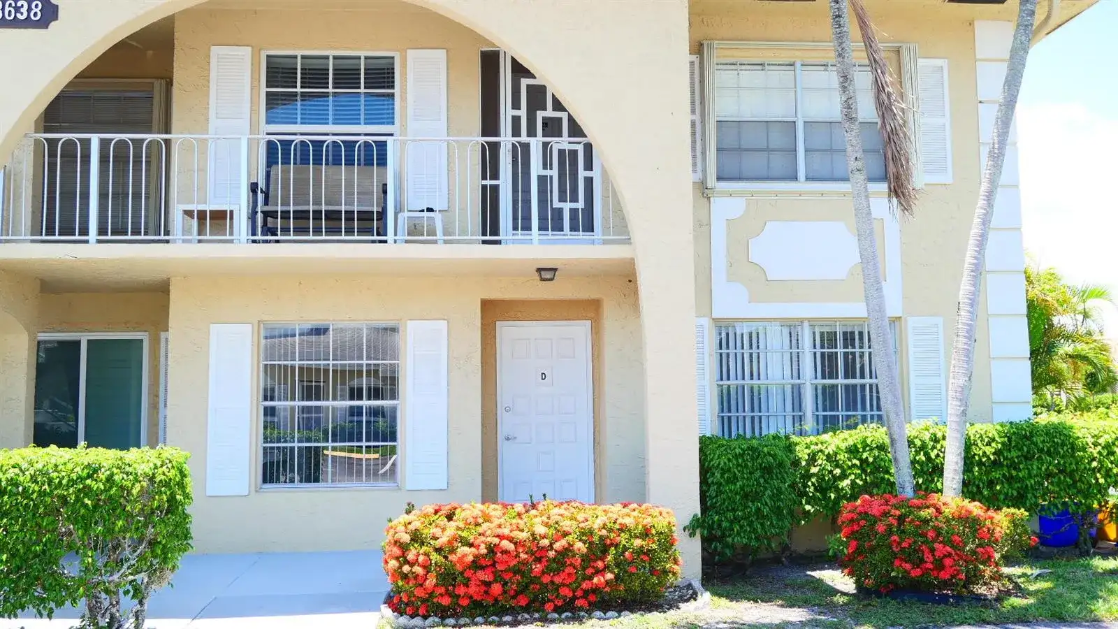 13638 Via Flora # D, Delray Beach FL 33484 photo 2