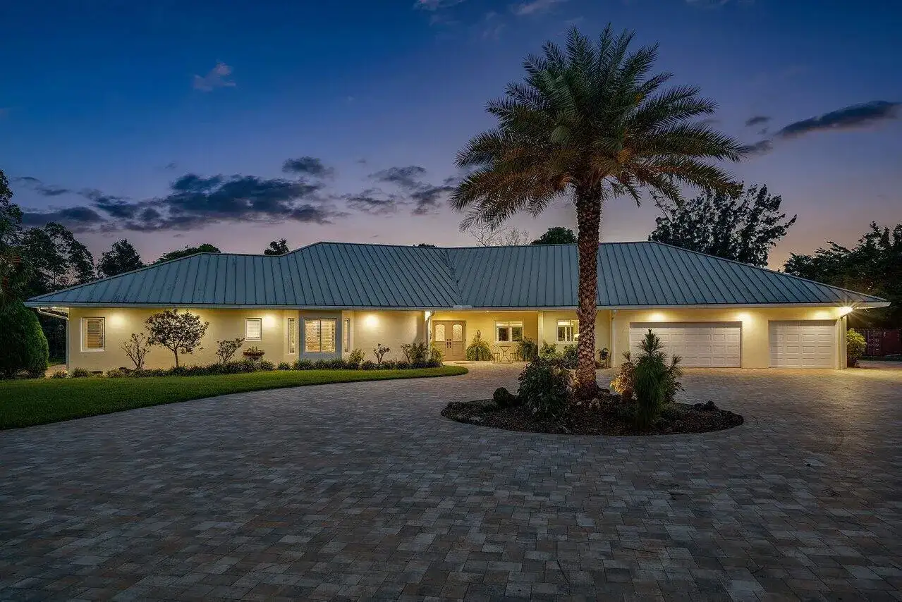 6624 Dillman Road, FL 33413 photo 2