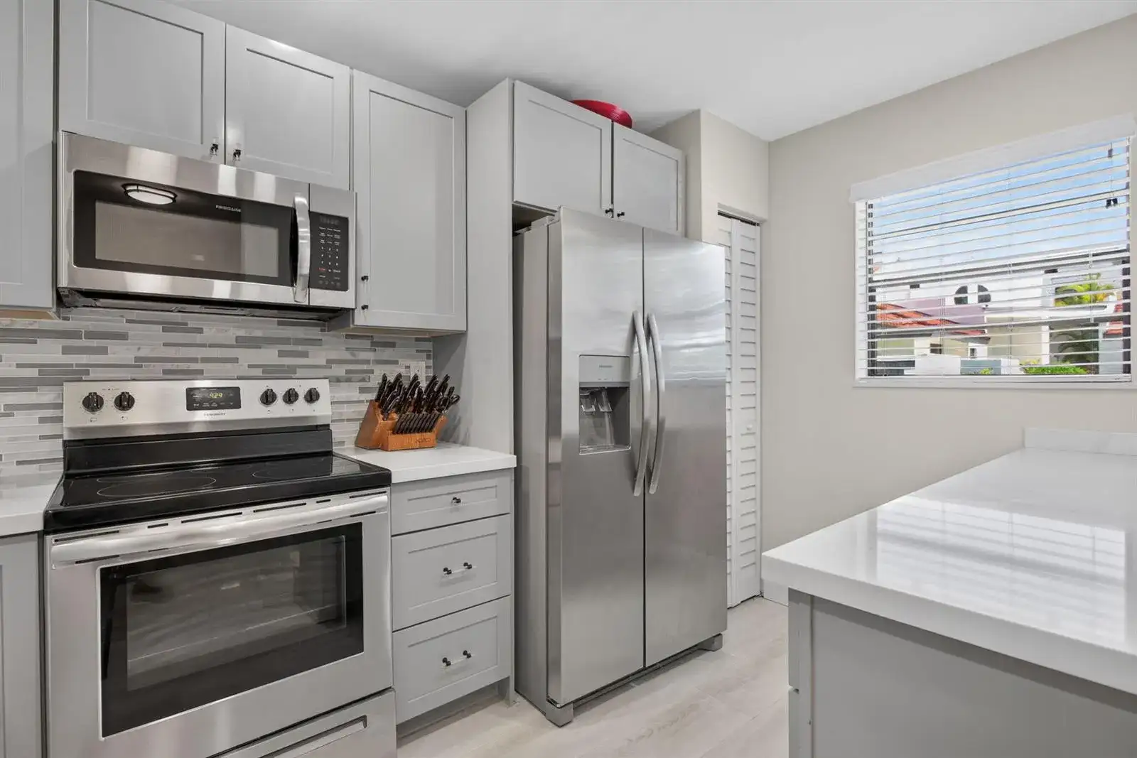 539 NW 36th Avenue, Deerfield Beach FL 33442 photo 3